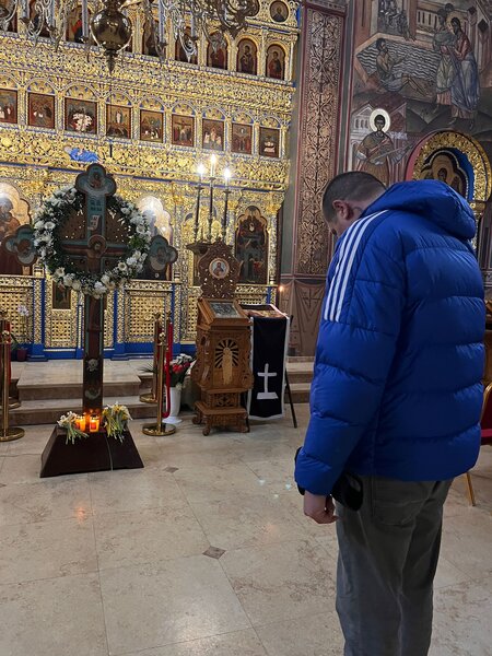 Barbat, 48 de ani, din Bucuresti, 1,96 m, 95 kg, divortat, cu o prezenta